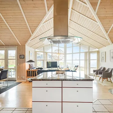 Vakantiehuis Cozy In With Kitchen Ebeltoft