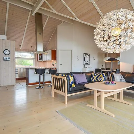 Cozy In With Kitchen Ebeltoft