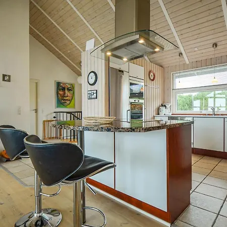 Vakantiehuis Cozy In With Kitchen Ebeltoft